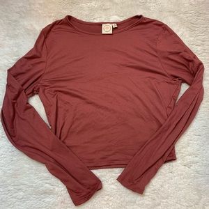NWOT Live In The Moment Long Sleeved Crop Top